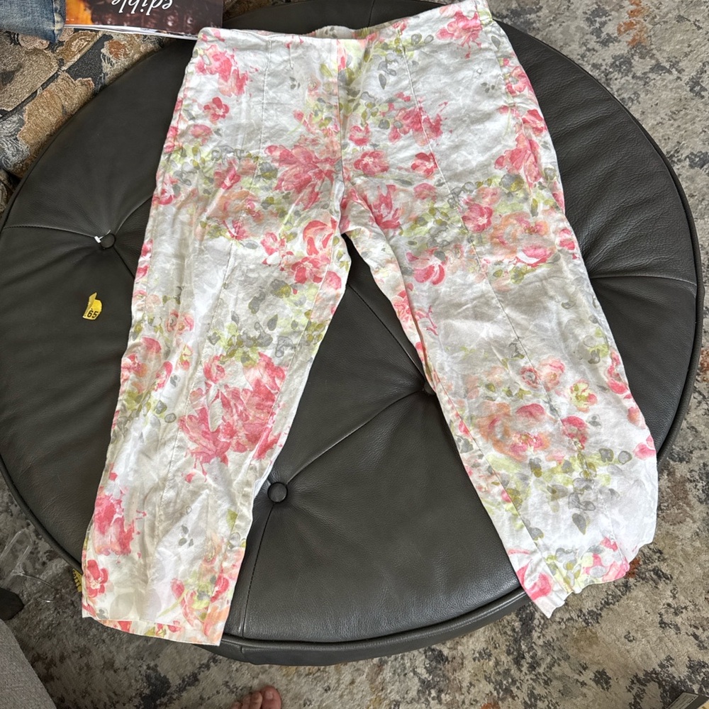 J. Jill White Floral Cropped Pants with Pink and Green Print